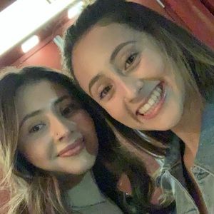 Meet your Posher, Leslie